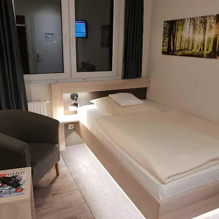 Clemenswerther Hof 호텔 소겔