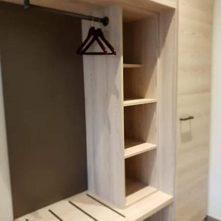 Clemenswerther Hof 호텔