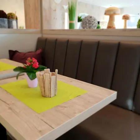 Clemenswerther Hof 3*