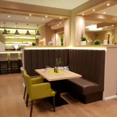 Hotel Clemenswerther Hof 3*